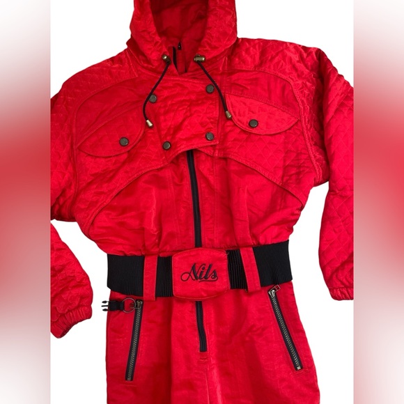Rare vintage red Nils skiwear hooded snowsuit - Picture 4 of 9